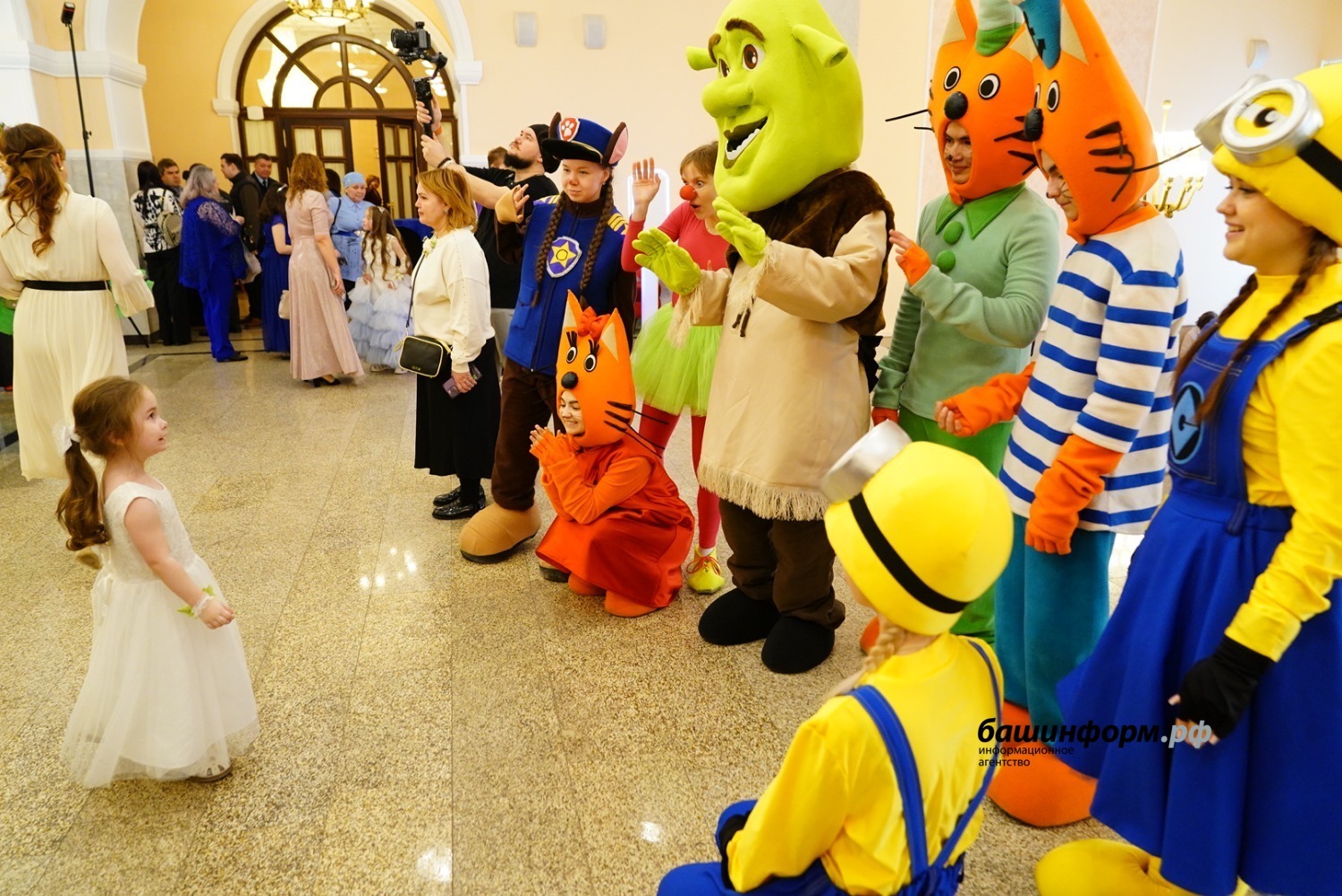 В Уфе состоялся «Бал маленьких принцесс»