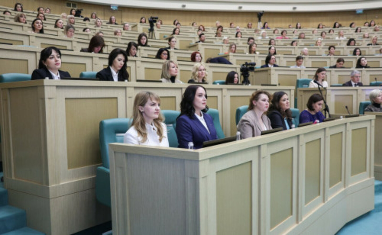 Башкортостан стал единственным регионом, занявшим призовые места во всех номинациях Всероссийского конкурса «Лидеры поддержки. Женщины в экспорте»