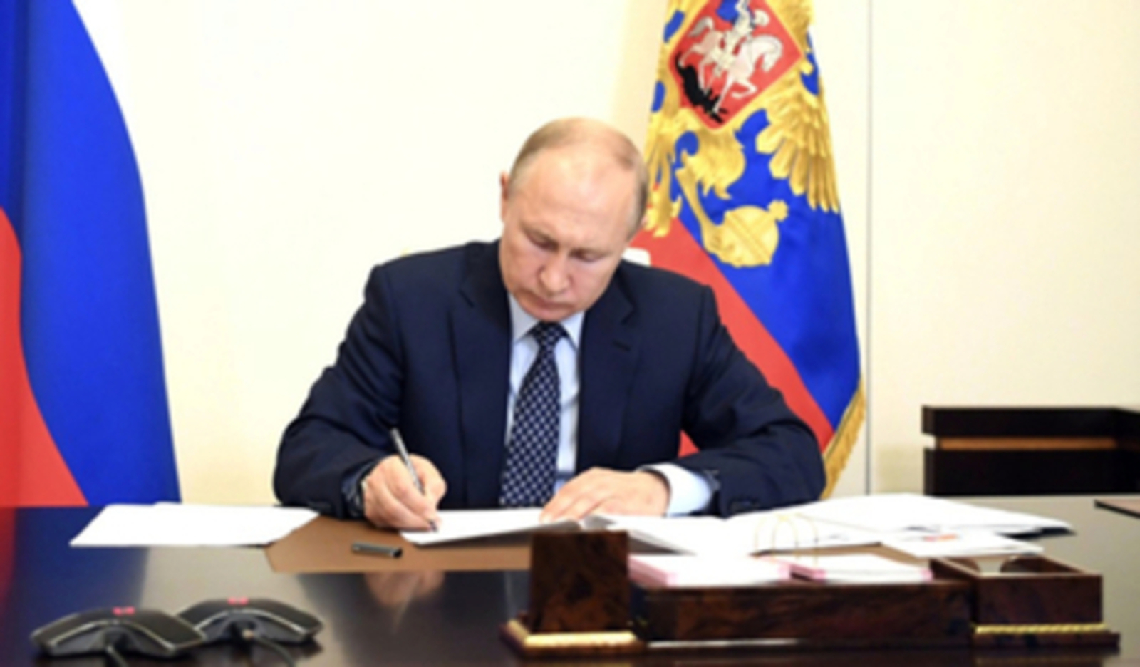 Президент Путин подписал указ о назначении врио глав пяти регионов