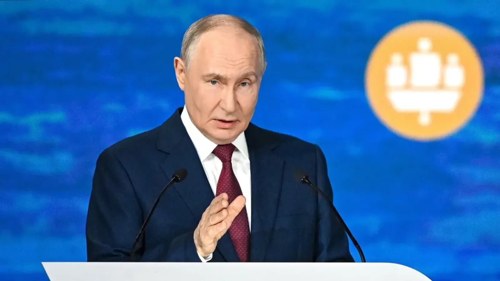 Владимир Путин поздравил Башкирию с лидерством в инвестклимате
