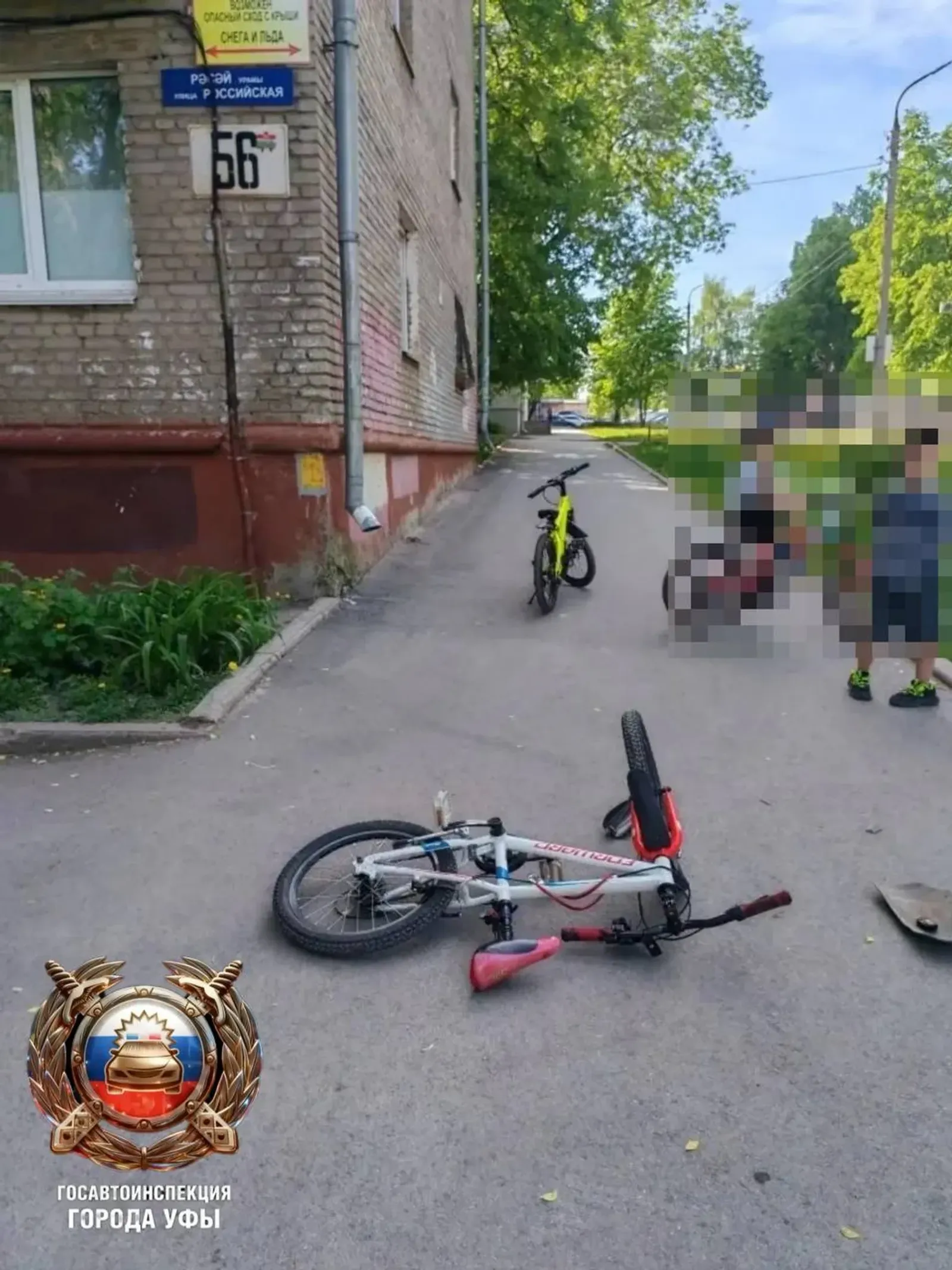 В Уфе подросток на велосипеде угодил под колеса машины