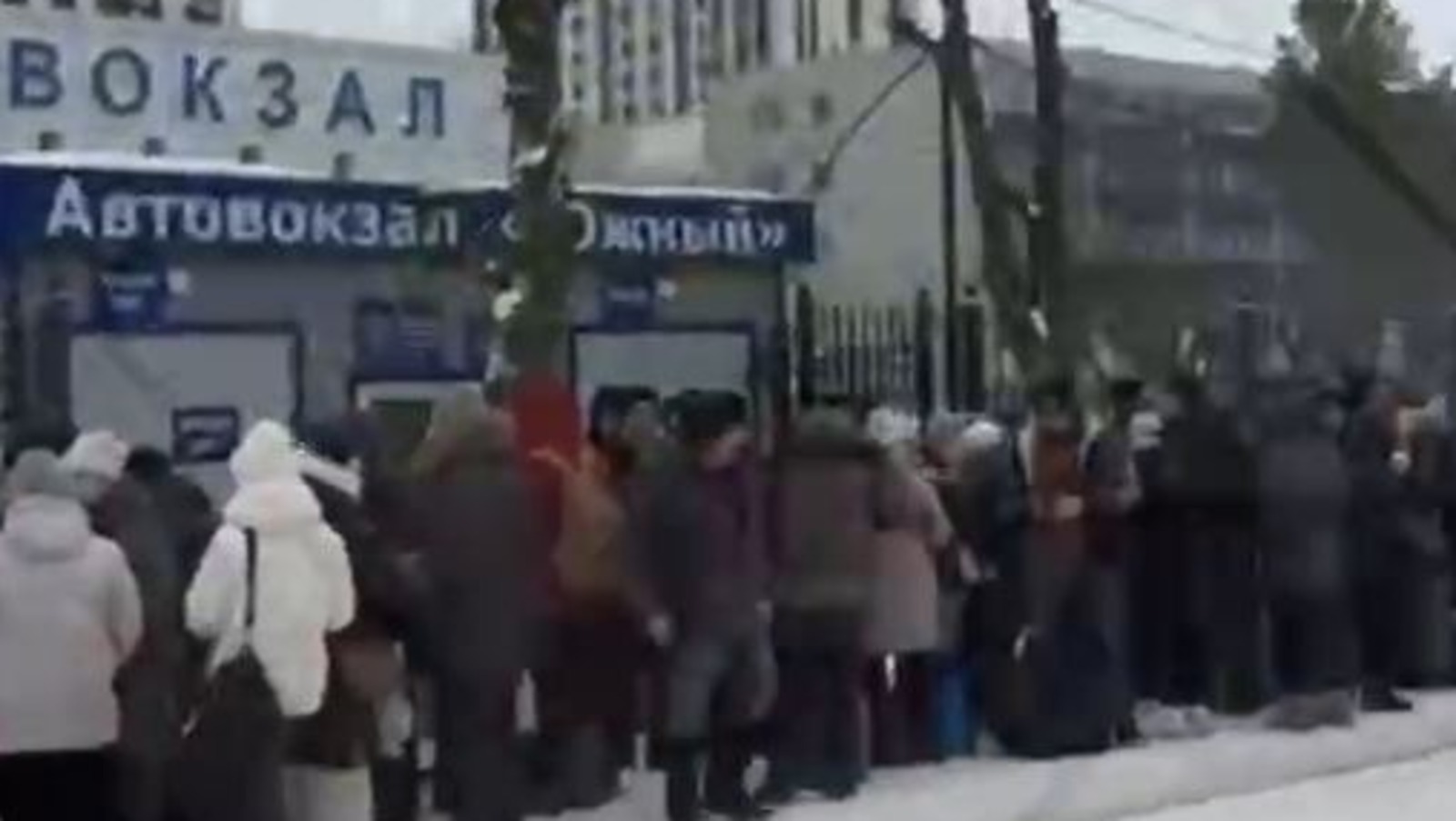 В Уфе эвакуировали студентов колледжей и посетителей автовокзала