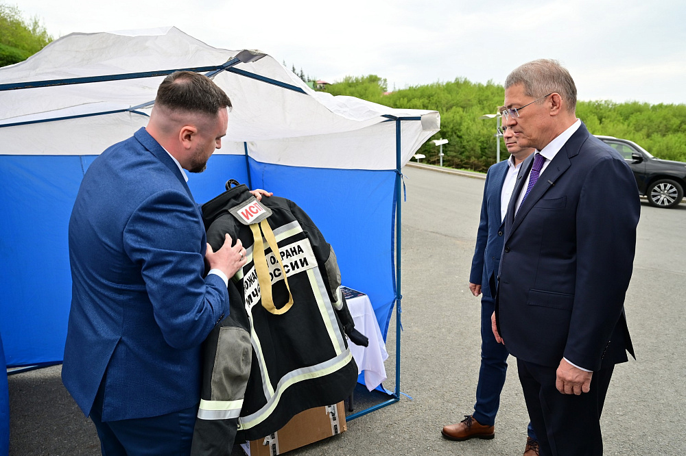 Радий Хабиров пожелал удачи участникам Международных соревнований по пожарно-спа
