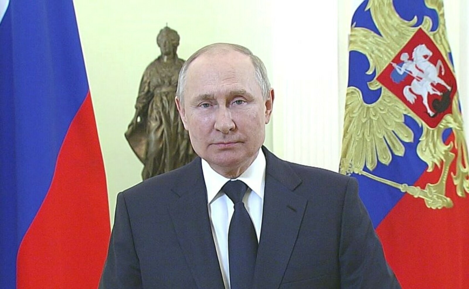 Путин отметил важность сохранения единства культурного пространства России