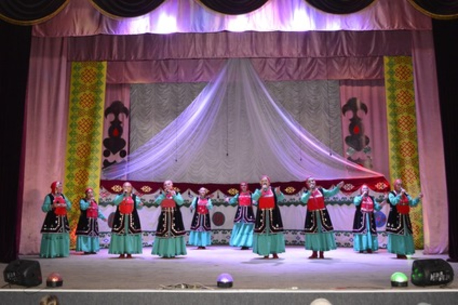 В Исянгулово отметили творческий вечер башкирского фольклорного ансамбля «Йырау»