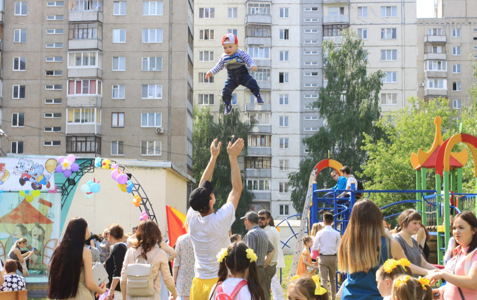 Хабиров: какие выплаты положены семьям с детьми в Башкирии