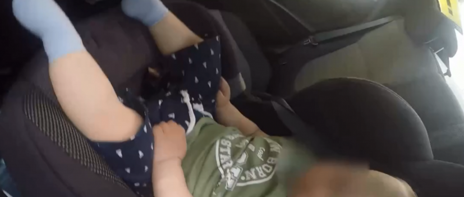 Ребенок оказался закрыт в автомобиле на 30-градусной жаре