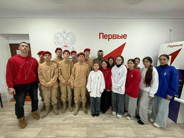 Яугир балаларға дрон менән идара итеү буйынса оҫталыҡ дәресе үткәрҙе