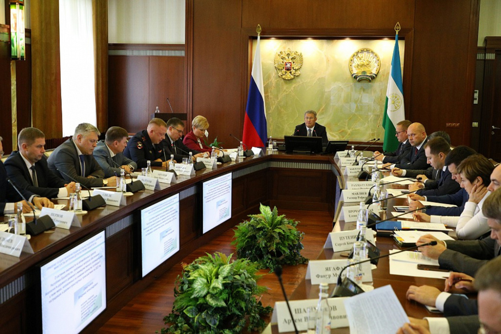 Радий Хабиров провёл заседание республиканской комиссии по обеспечению безопасности дорожного движения