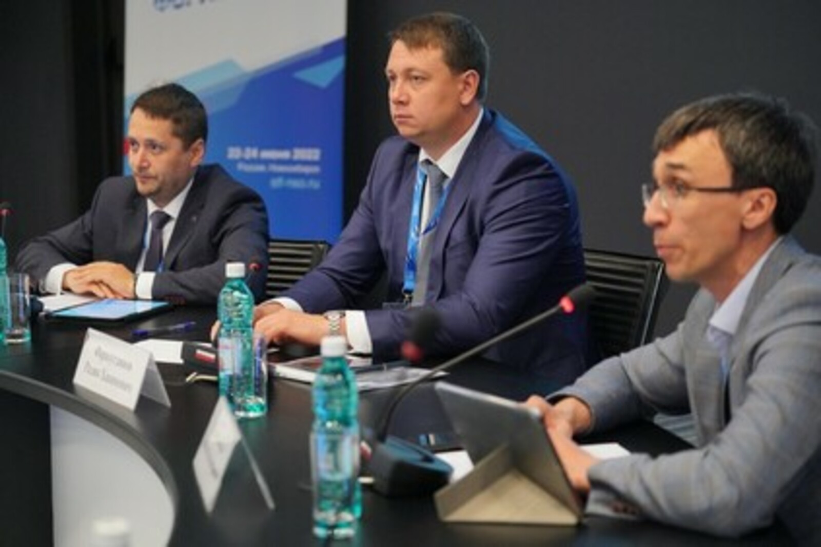 На Сибирском транспортном форуме обсудили развитие цифровых технологий на транспорте и дорожной отрасли