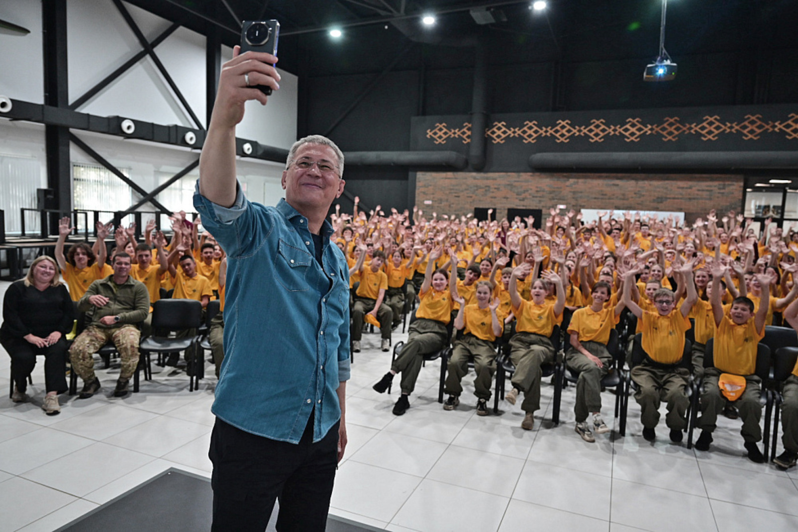 Радий Хабиров побывал в военно-историческом лагере «Страна героев»